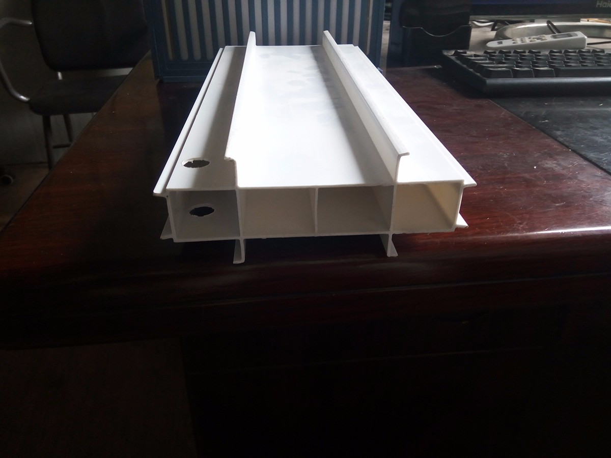 广元立面拉缝板 (1)150MM宽拉缝板